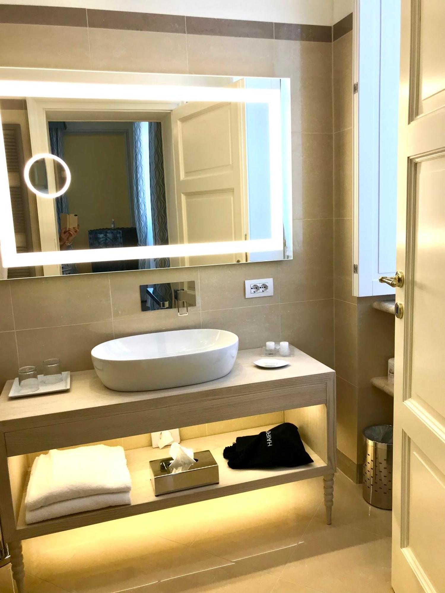 Villa Palmira Kinderfreies Hotel Cannobio Kültér fotó